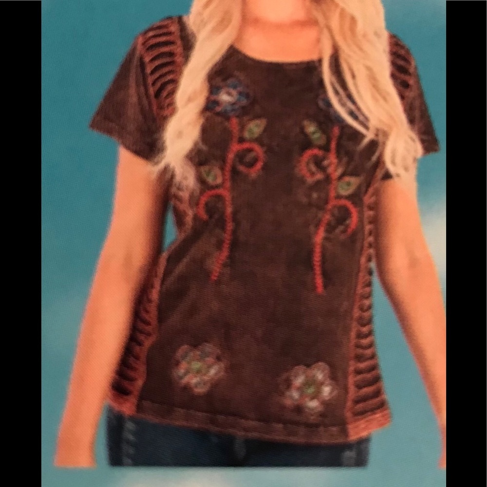 NWT.  SacredThreads T-Shirt.   229469.   LG/CL/GR01